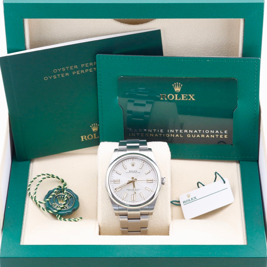 Rolex Oyster Perpetual Silver Dial 41 124300