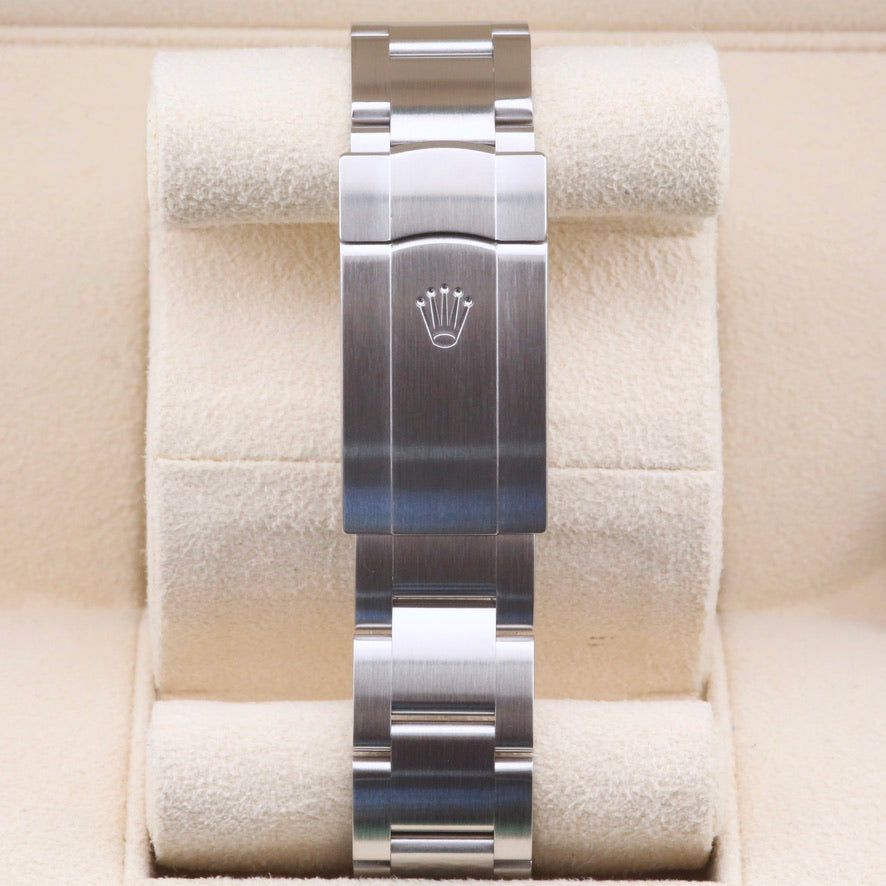 Rolex Oyster Perpetual 36 Coral Red Dial 126000 Year: 2021