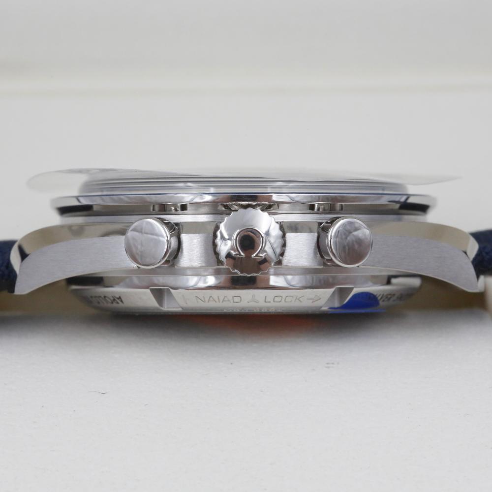 Omega Snoopy Speedmaster 310.32.42.50.02.001