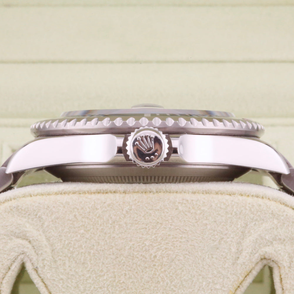 Rolex Submariner Kermit 16610LV Year: 2008