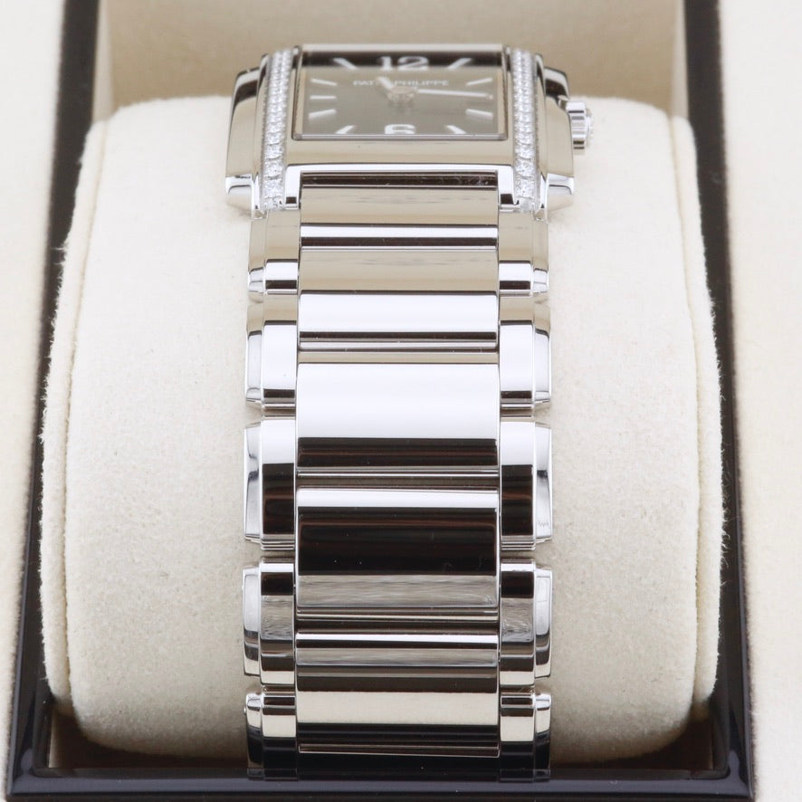 Patek Philippe Twenty-4 4910/1200A-011 Green Dial Year: 2025