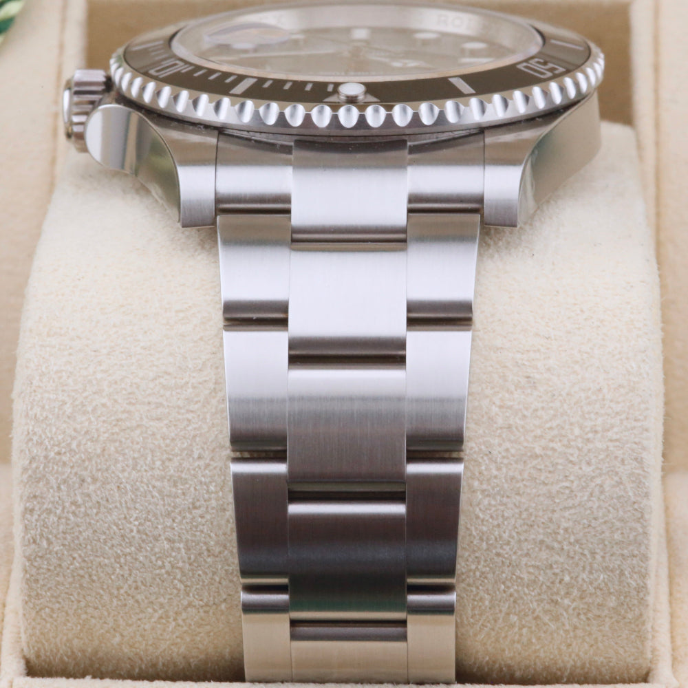Rolex Submariner Date 126610LN Year: 2024