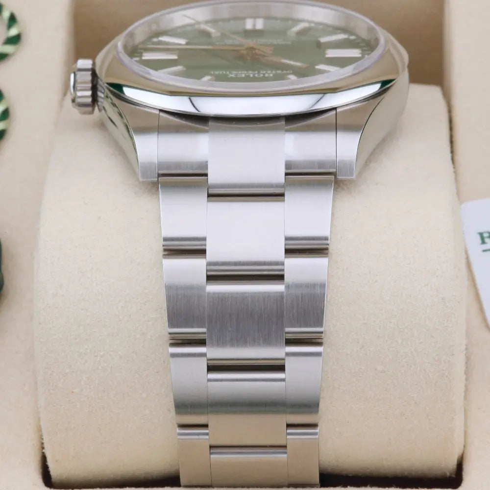 Rolex Oyster Perpetual 41 Green 134300 Year: 2025