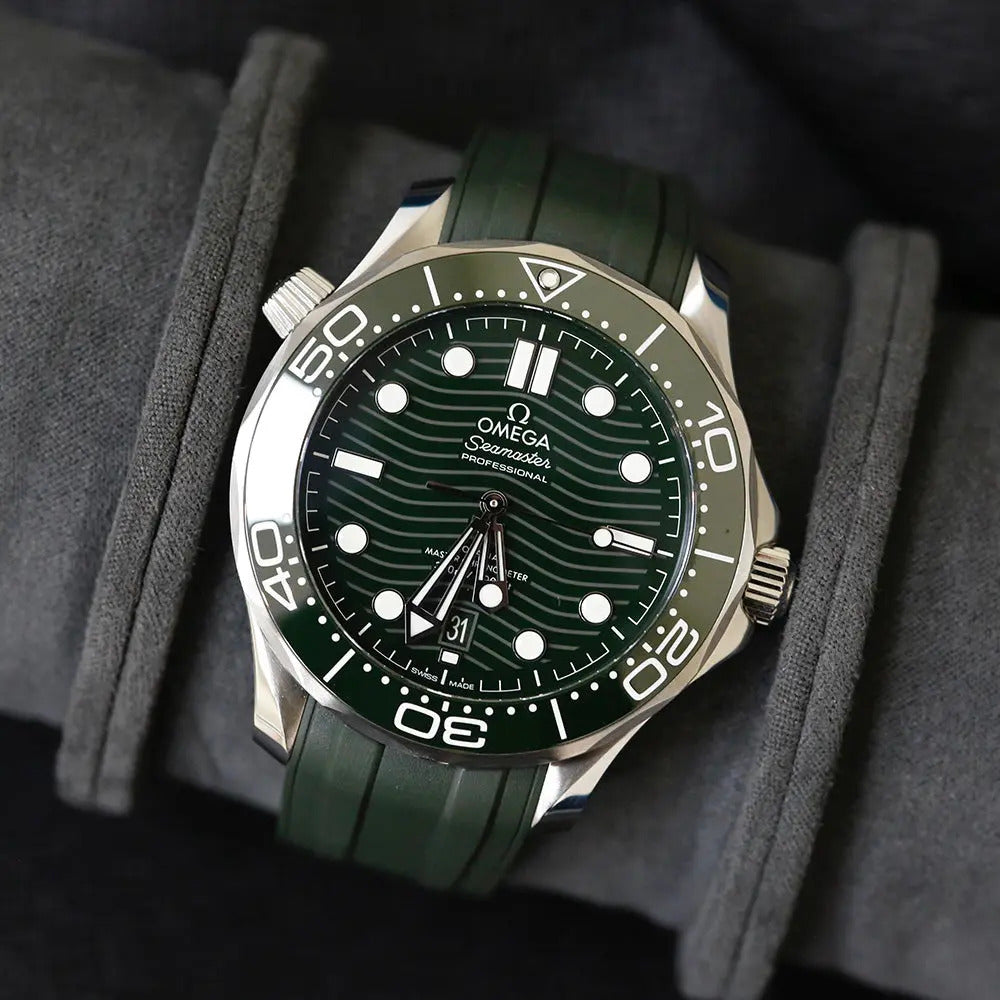 Omega Seamaster 21032422010001 Green 42mm Unworn 2024 Complete Set (wi ...