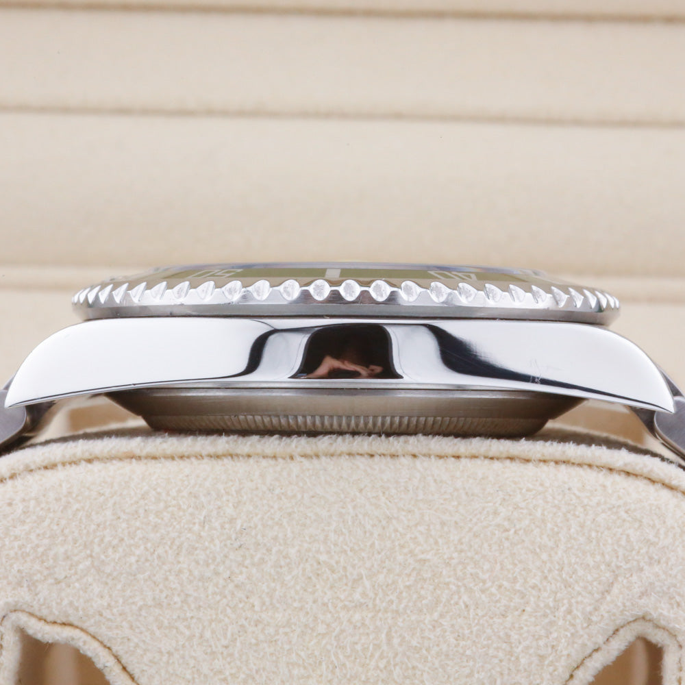 Rolex Submariner Kermit 16610LV Year: 2009