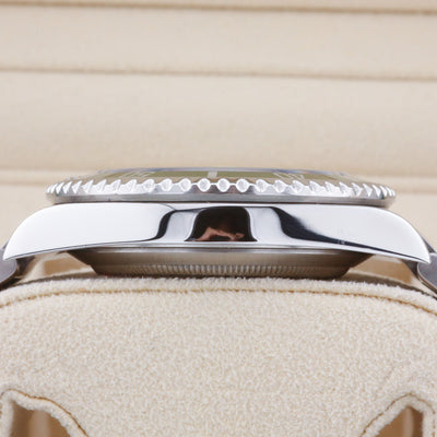 Rolex Submariner Kermit 16610LV Year: 2009