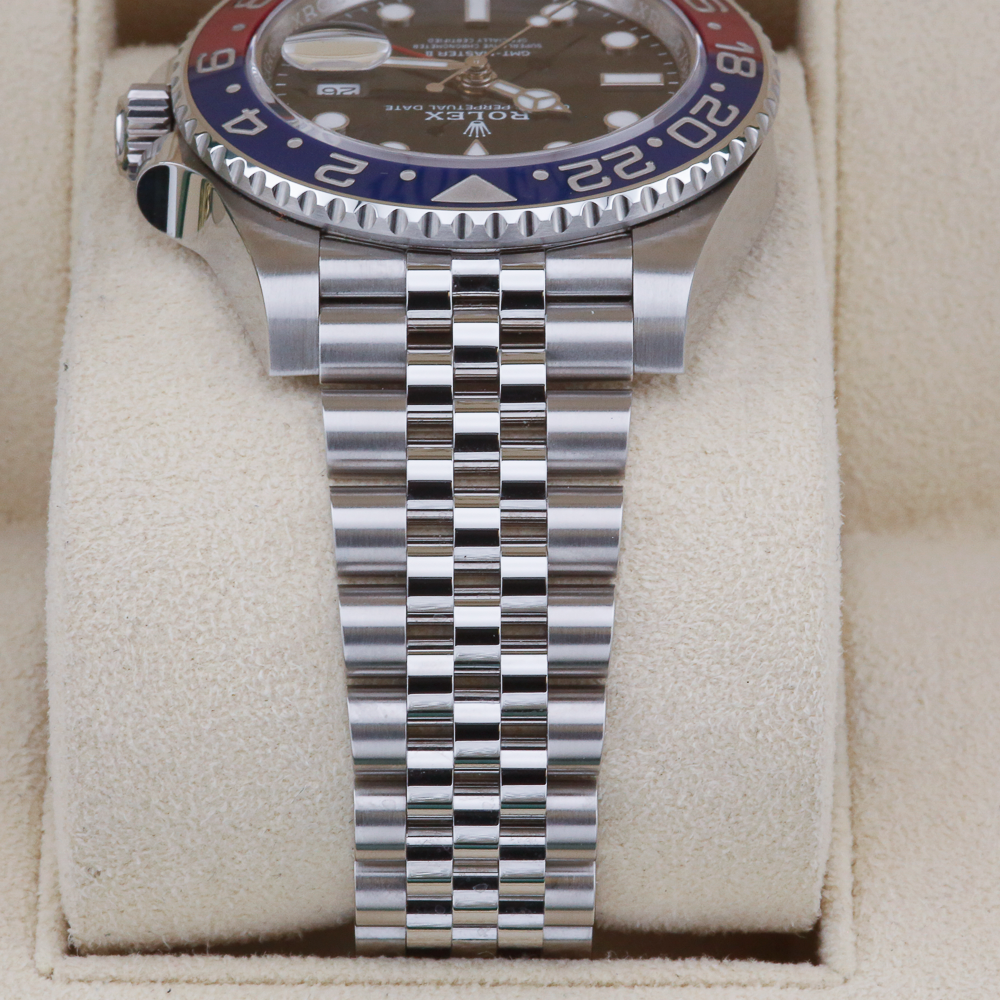 Rolex GMT Pepsi 126710BLRO Year: 2024