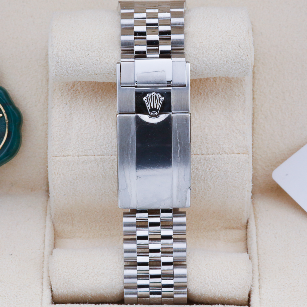 Rolex GMT Pepsi 126710BLRO Year: 2024