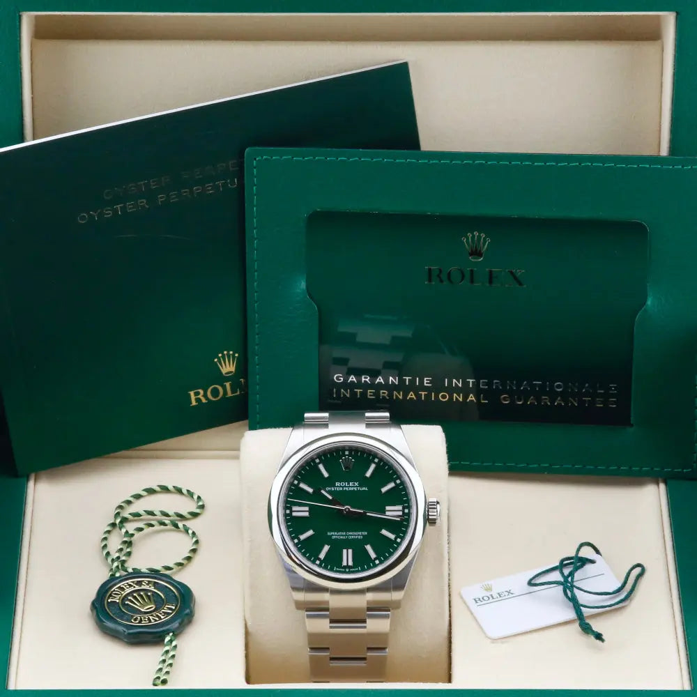Rolex Oyster Perpetual 41 Green 134300 Year: 2025